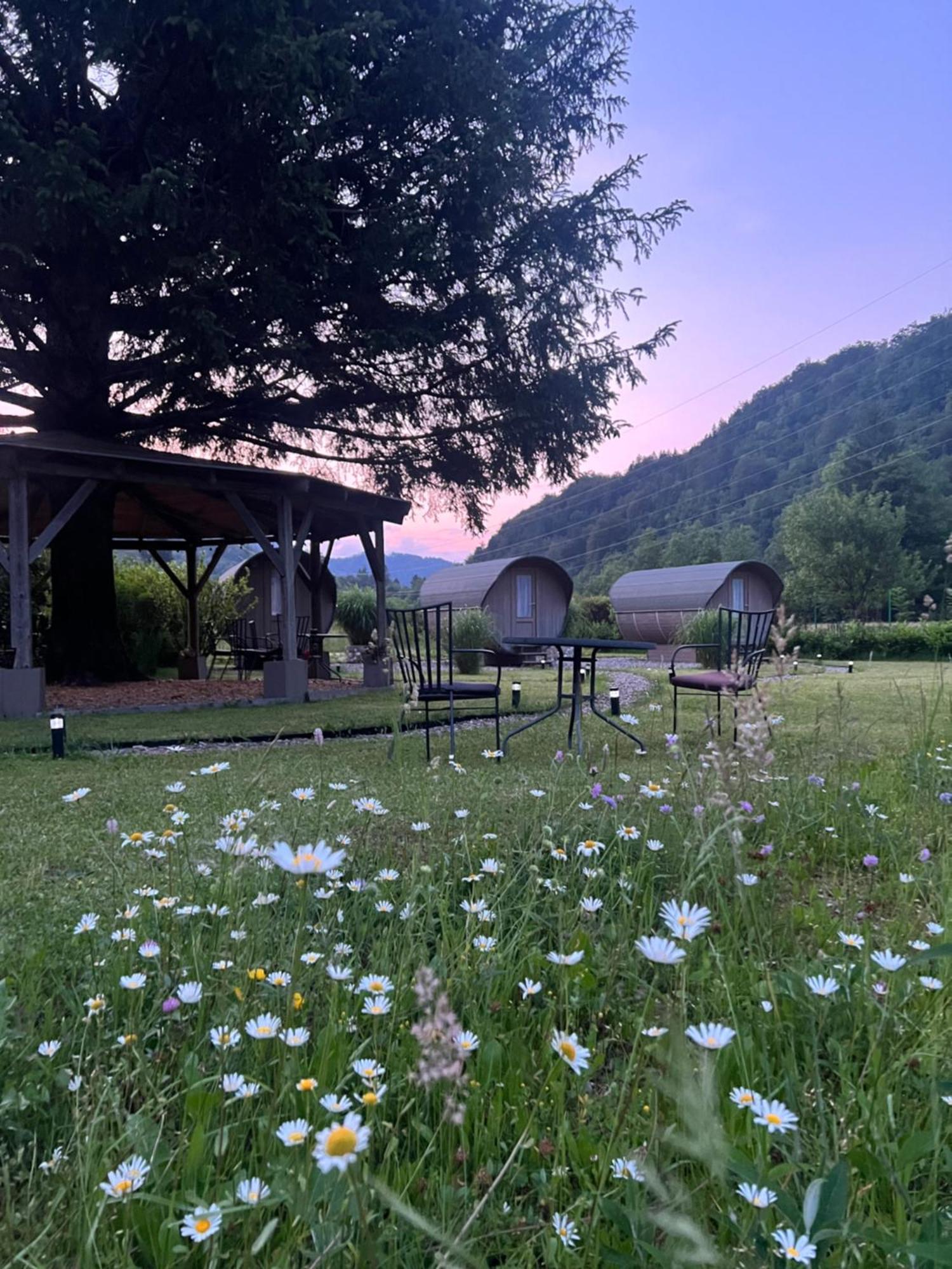 4 Elements Glamping & Apartments 블레드 외부 사진